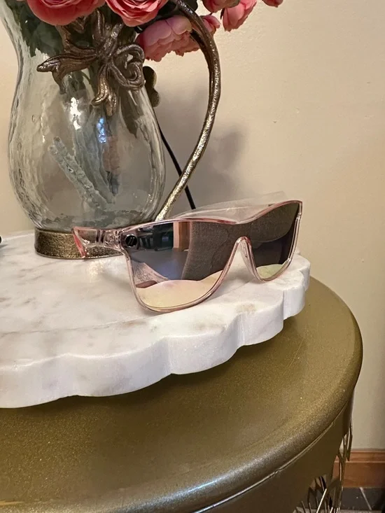 Women's Pink Mirrored Shield Sunglasses. 005-A - Picture 1 of 3